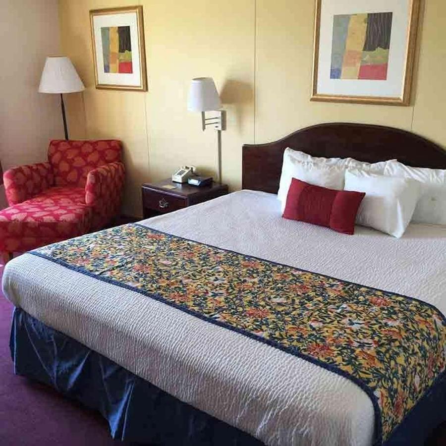 Astoria Hotel Danville West Exteriör bild