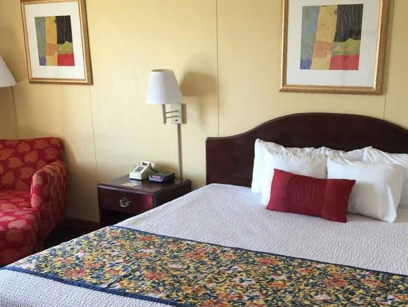 Astoria Hotel Danville West Exteriör bild