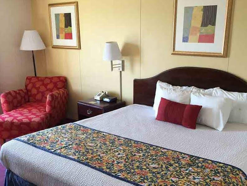 Astoria Hotel Danville West Exteriör bild